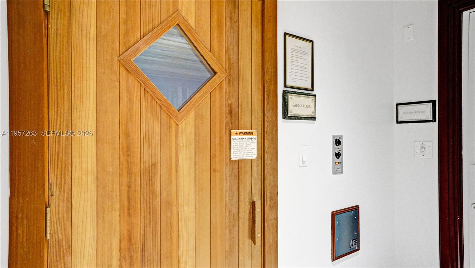 HAMPTONS SOUTH CONDO - Residential