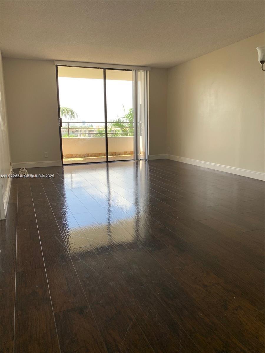 OLYMPUS CONDO PHASE - Residential