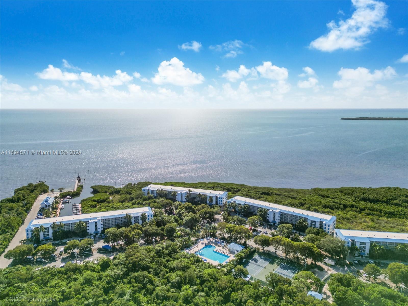 OCEAN POINTE CONDOMINIUM - Residential