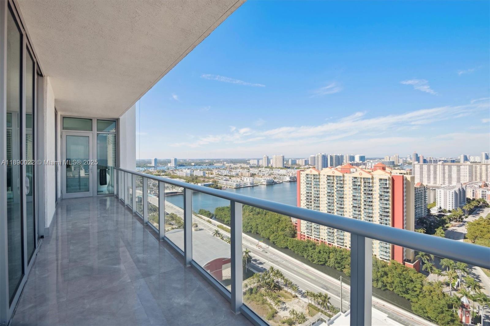 PARQUE TOWERS CONDO - Residential Lease