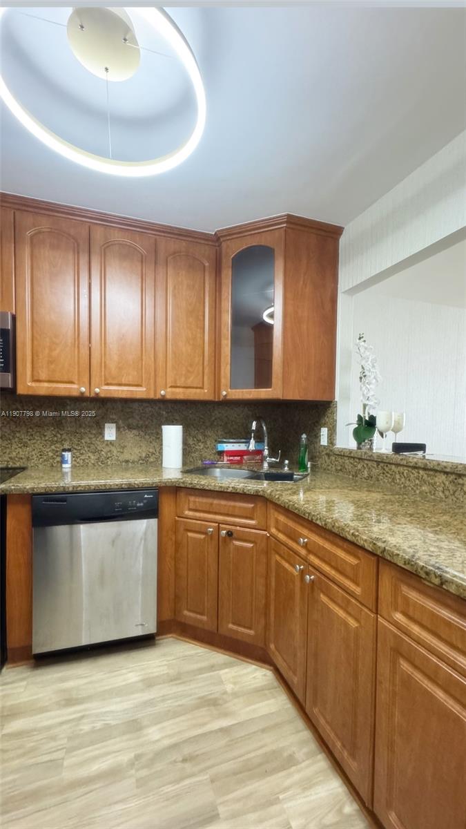 DESOTO PARK CONDO - Residential Lease