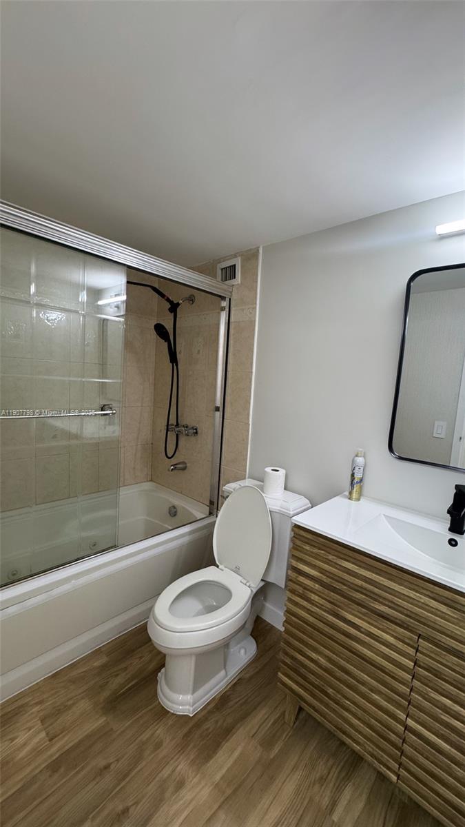 DESOTO PARK CONDO - Residential Lease