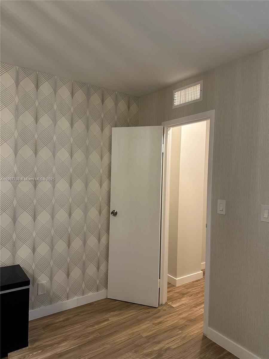 DESOTO PARK CONDO - Residential Lease