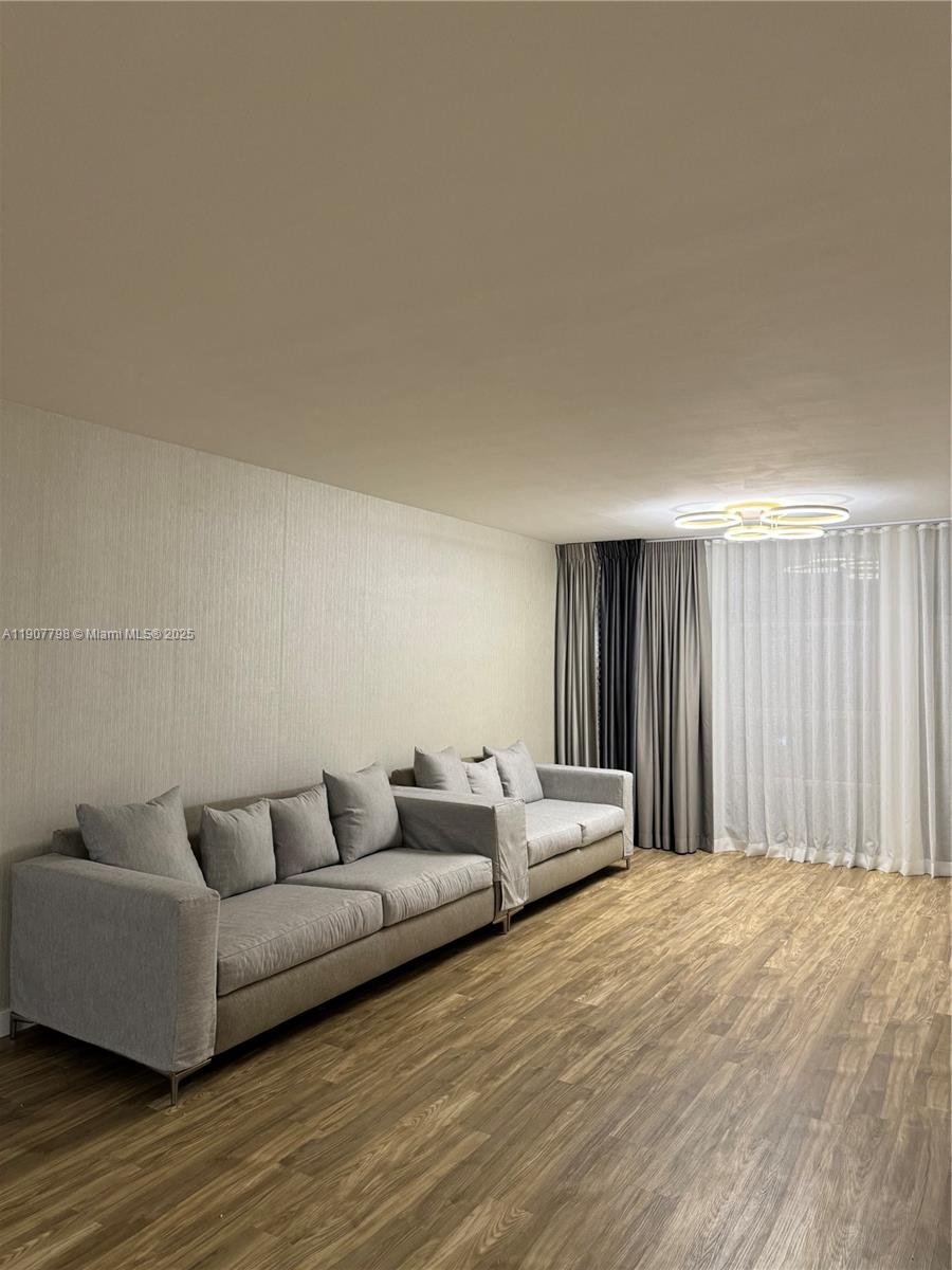 DESOTO PARK CONDO - Residential Lease