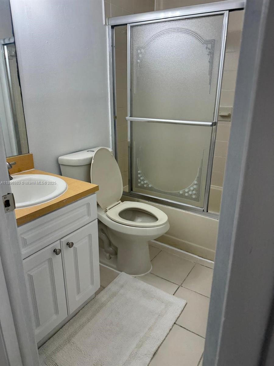 KENDALL FALLS CONDO - Residential Lease