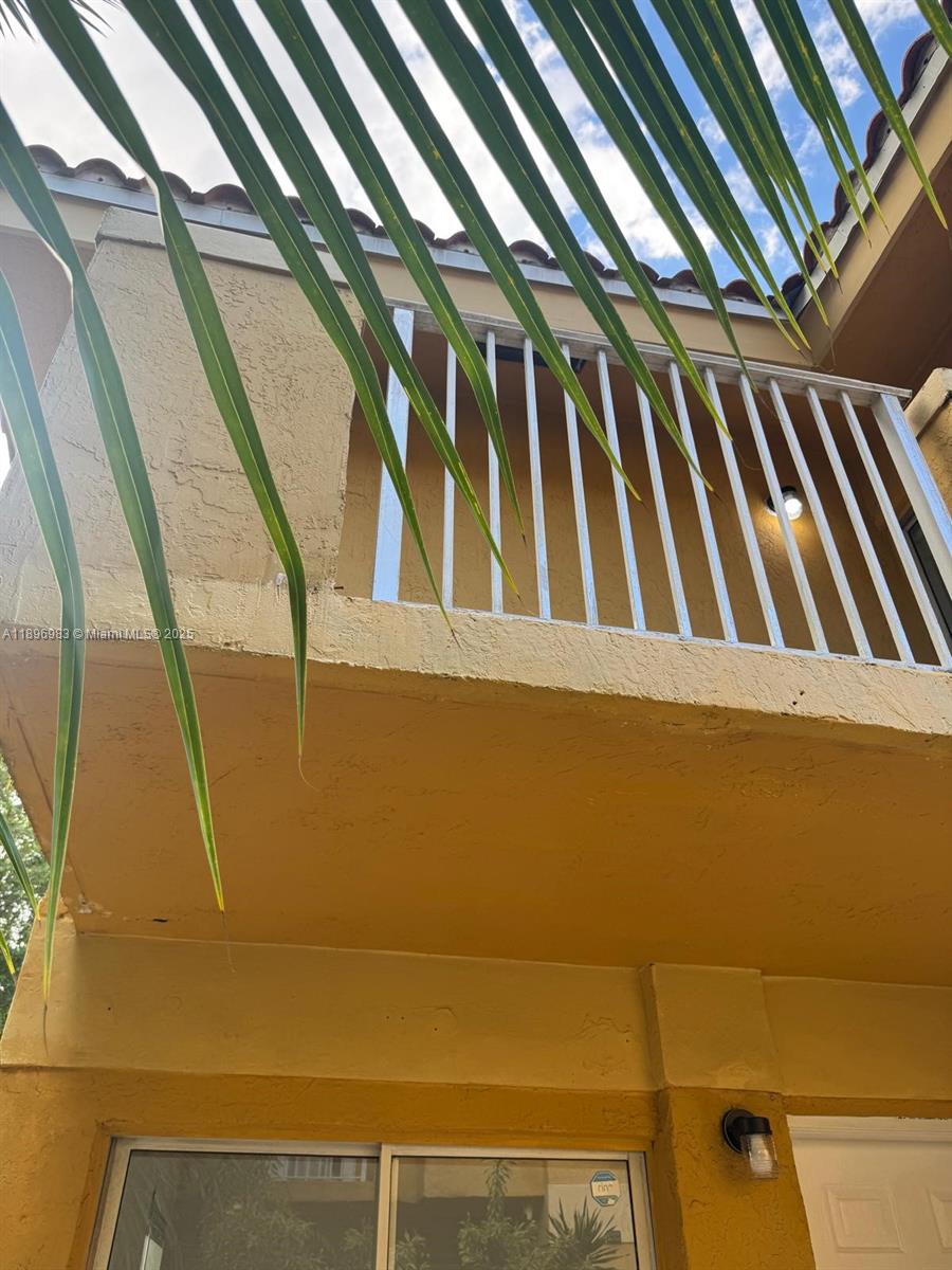 KENDALL FALLS CONDO - Residential Lease