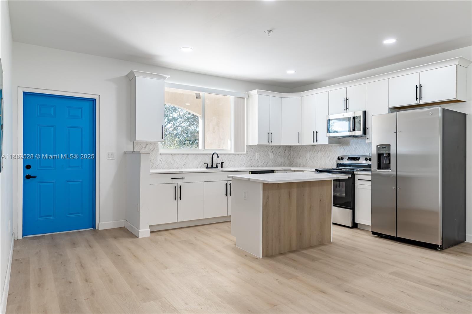 MIAMI GARDENS ESTATES SEC - Residential Lease