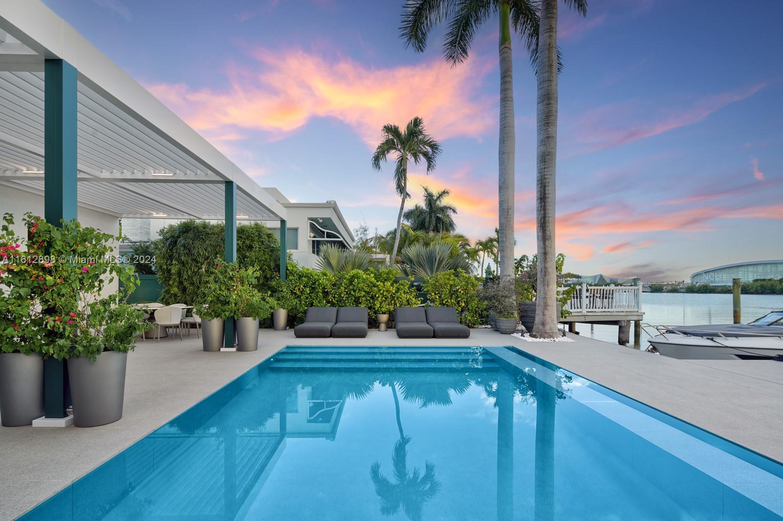 PALM ISLAND - Residential