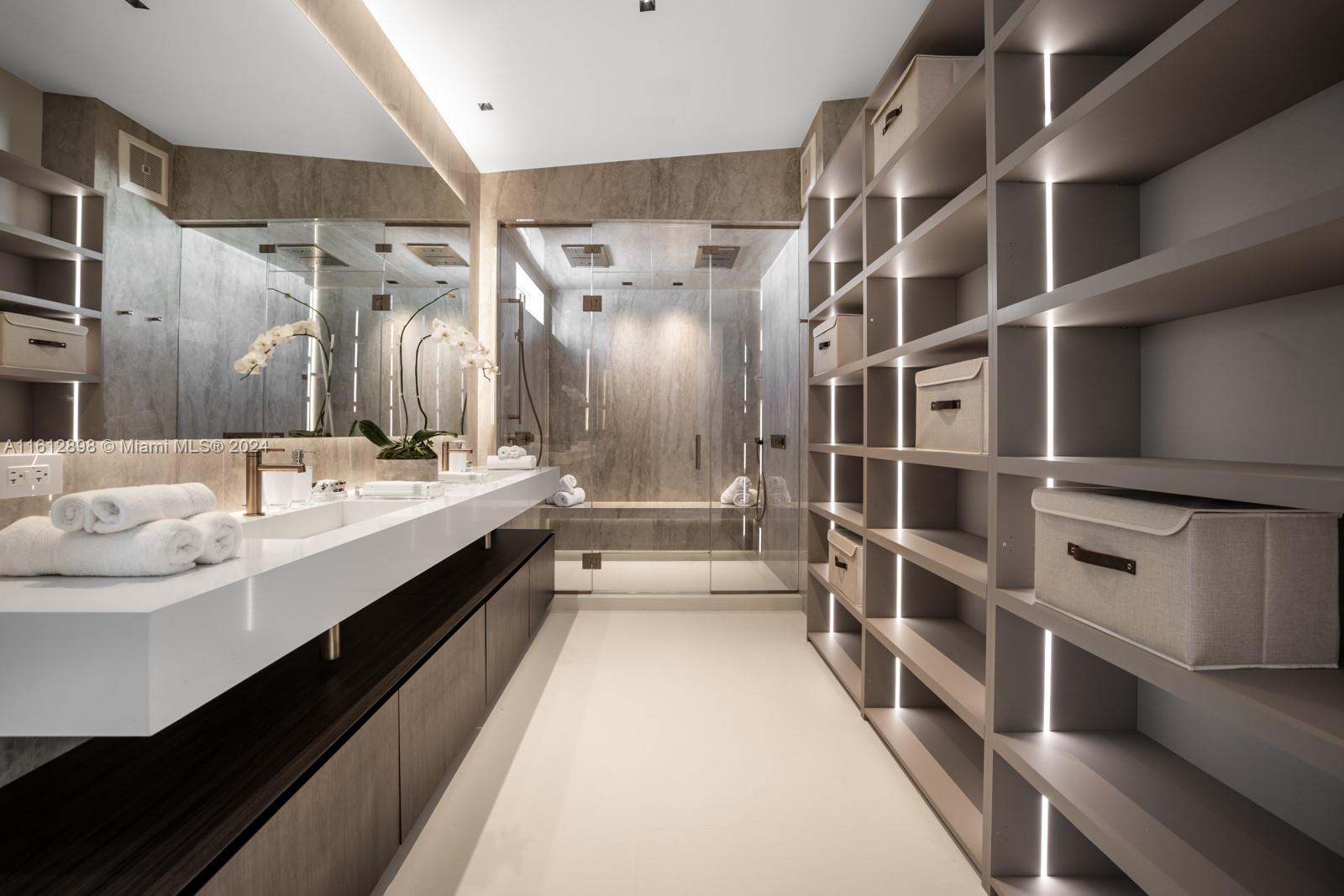 PALM ISLAND - Residential