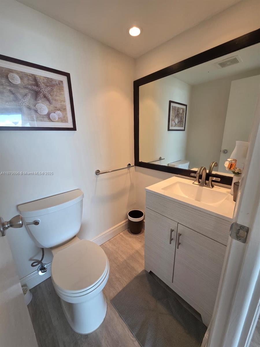 CORONADO CONDO- TOWER II - Residential