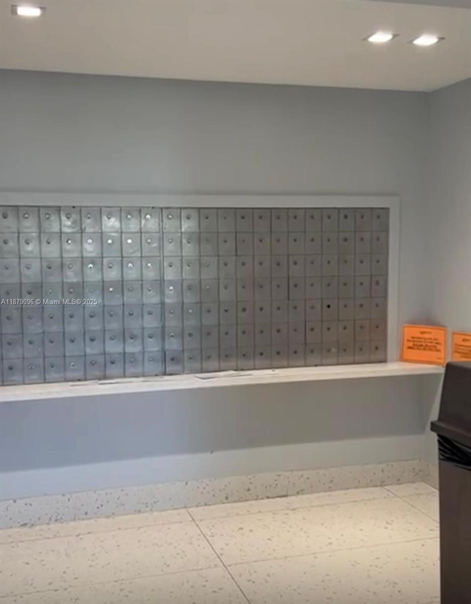 CORONADO CONDO- TOWER II - Residential