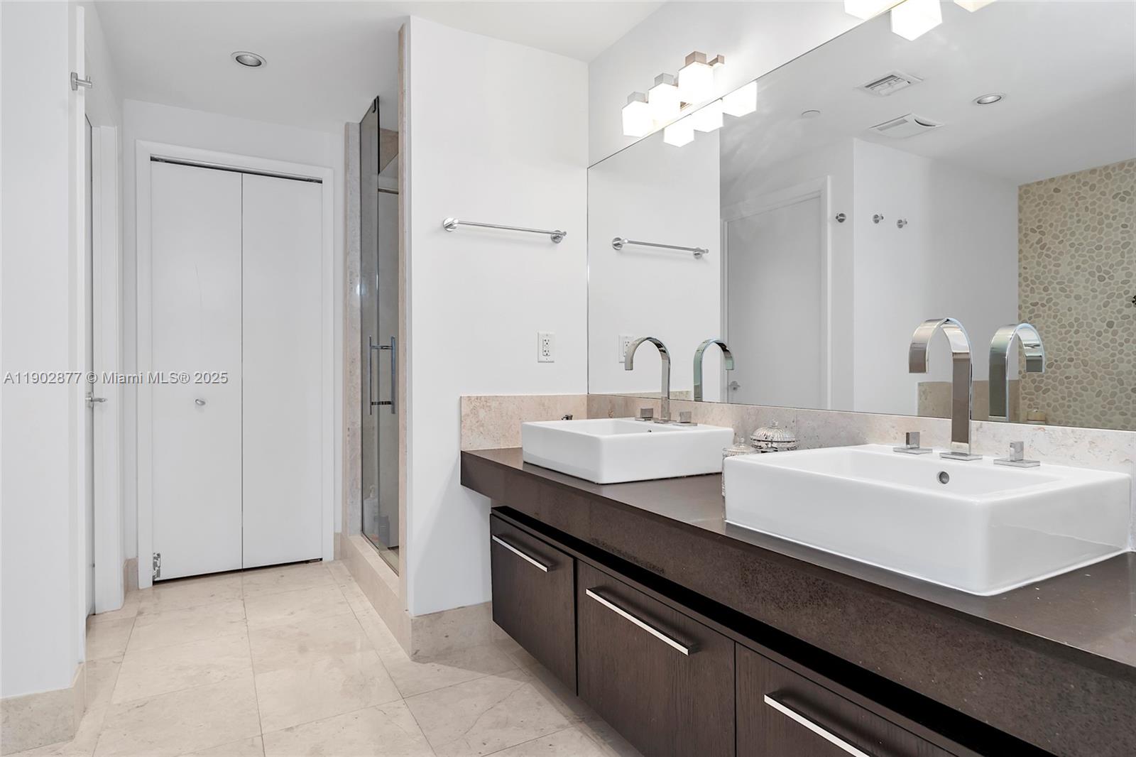 JADE OCEAN CONDO - Residential