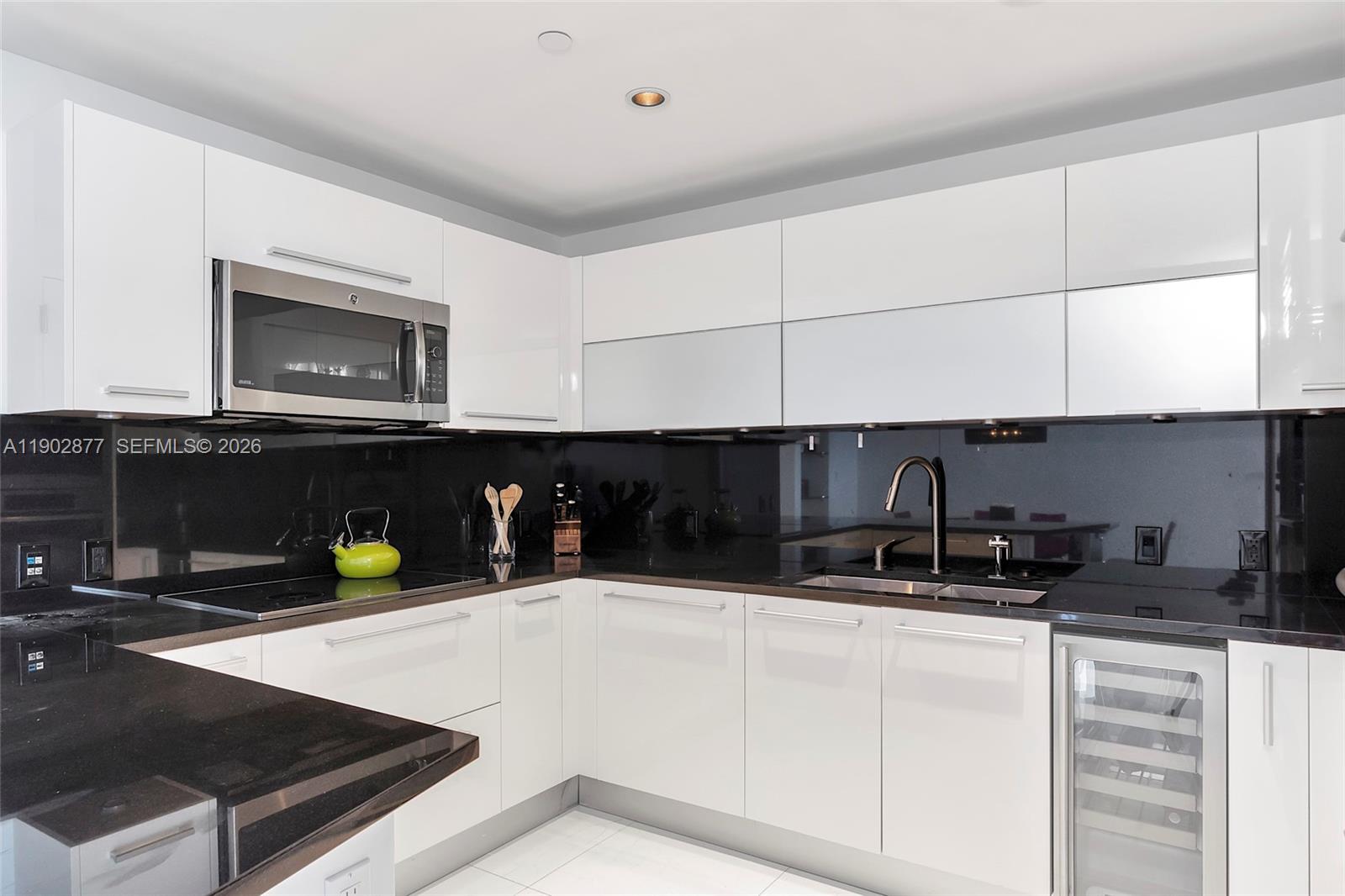 JADE OCEAN CONDO - Residential