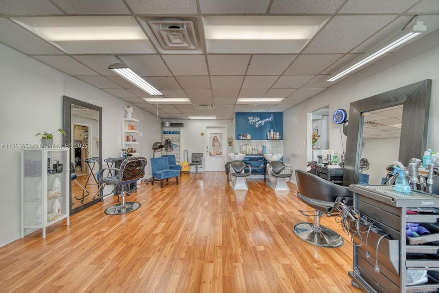 Strategically positioned near a bustling intersection and college campus, this stunning, contemporary beauty salon boasts a loyal clientele and an exceptional reputation in the beauty and wellness sector. A turnkey opportunity for entrepreneurs looking to step into a thriving, high-visibility business with strong growth potential. This beautiful and modern beauty salon is fully equipped and ready to continue providing high-quality services. 4 manicure stations, 2 hairdressing stations, 2 exclusive spaces for spa treatments. The salon has a cozy, elegant, and perfectly organized atmosphere to receive customers with the best experience
