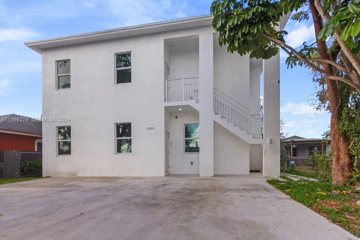 PARA VILLA HEIGHTS - Residential Lease