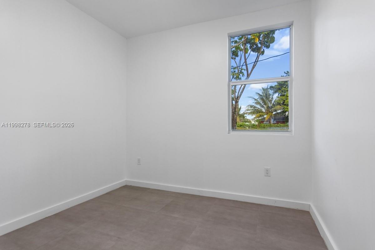 PARA VILLA HEIGHTS - Residential Lease