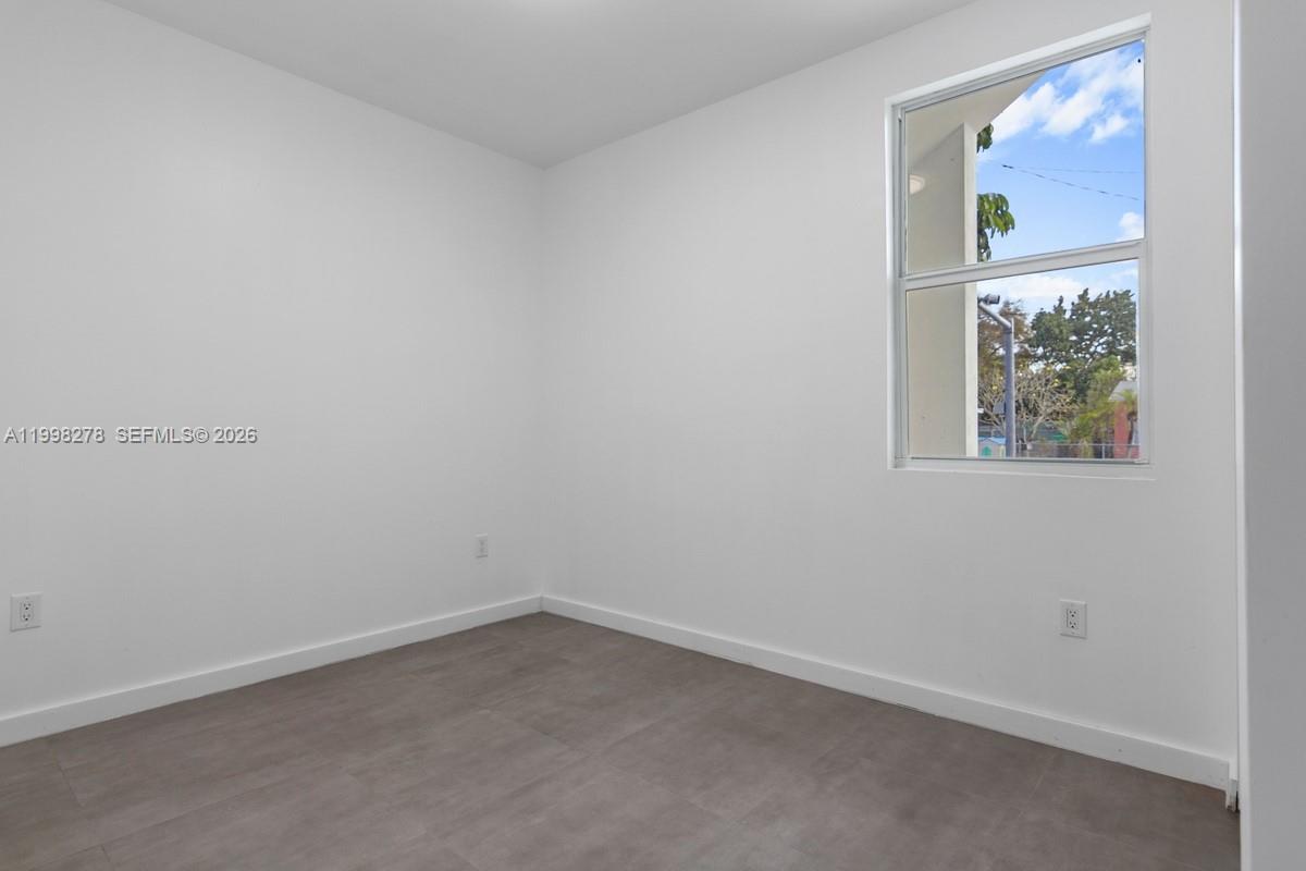 PARA VILLA HEIGHTS - Residential Lease