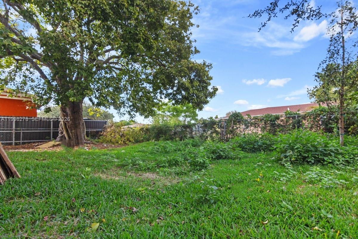 PARA VILLA HEIGHTS - Residential Lease