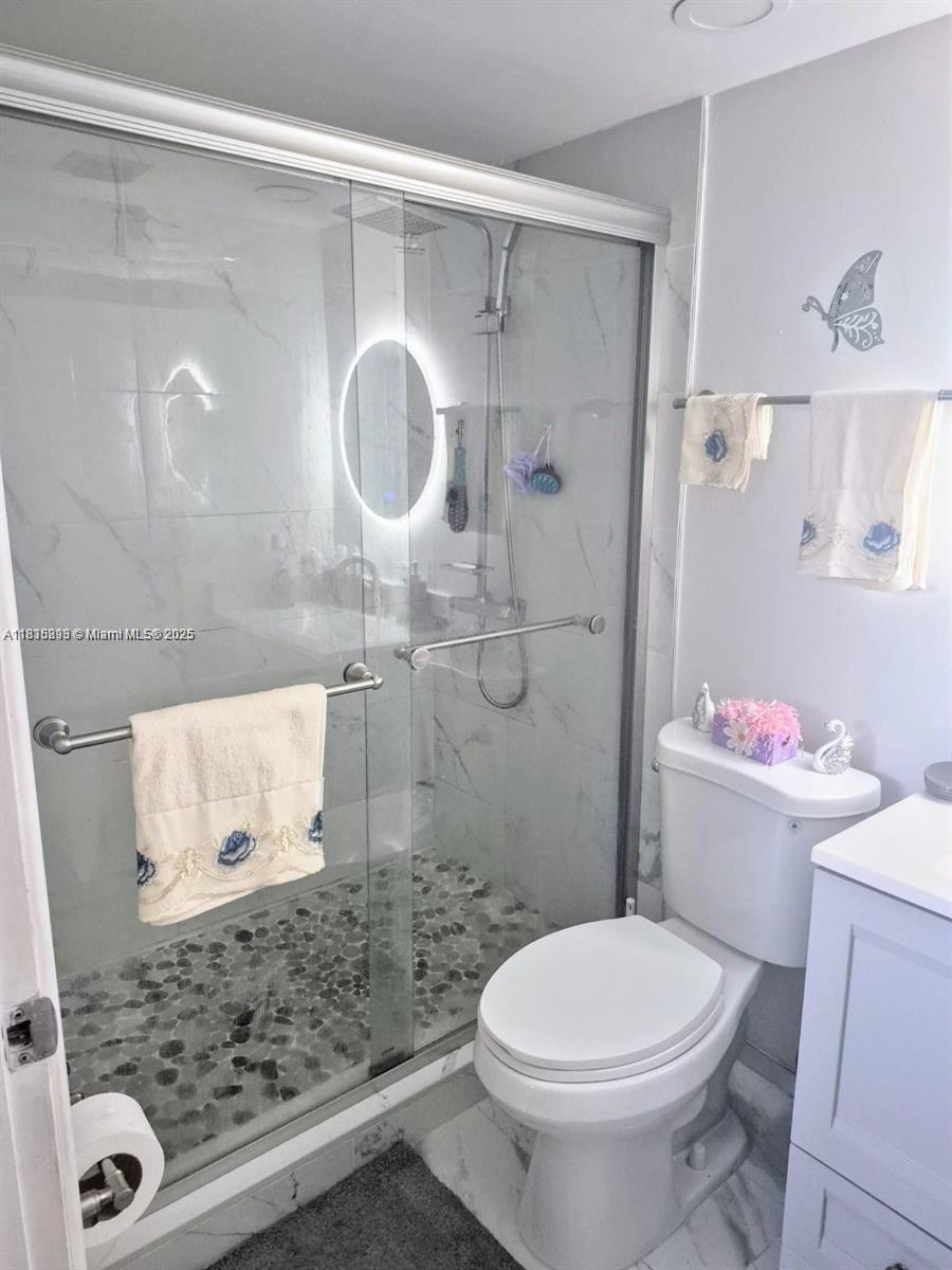 39 OF PALM SPRINGS 3 COND - Residential Lease