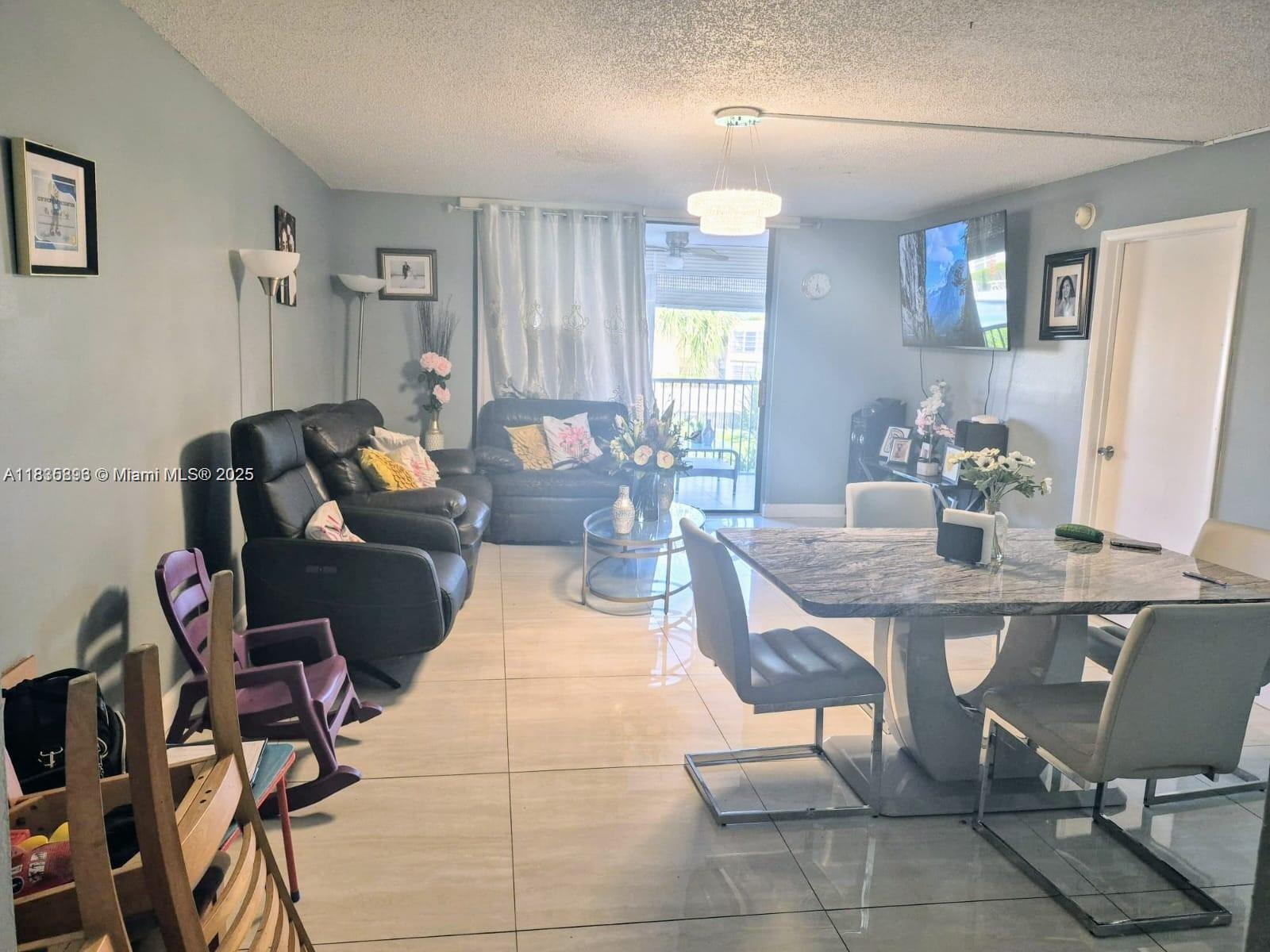 39 OF PALM SPRINGS 3 COND - Residential Lease