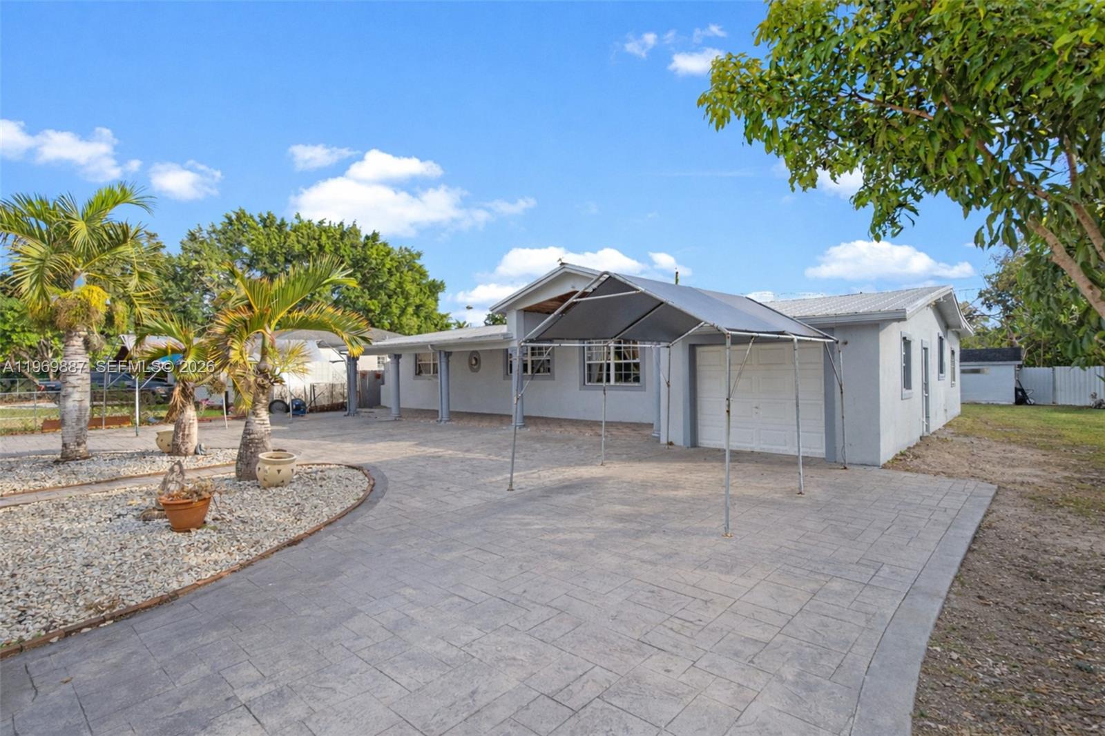 PONCE DE LEON - Residential