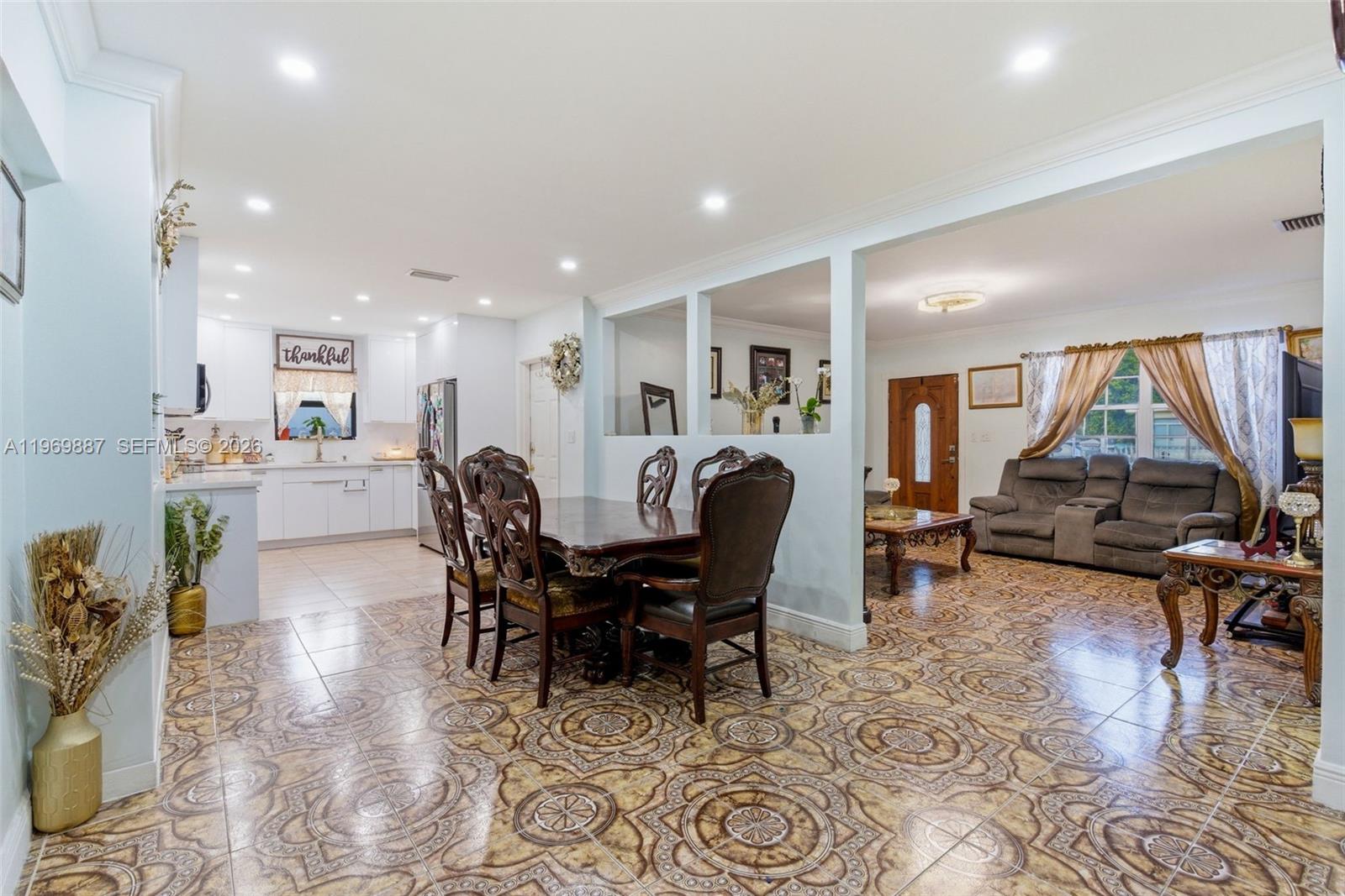 PONCE DE LEON - Residential