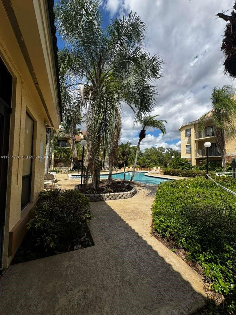 SUMMERBREEZE CONDO - Residential Lease