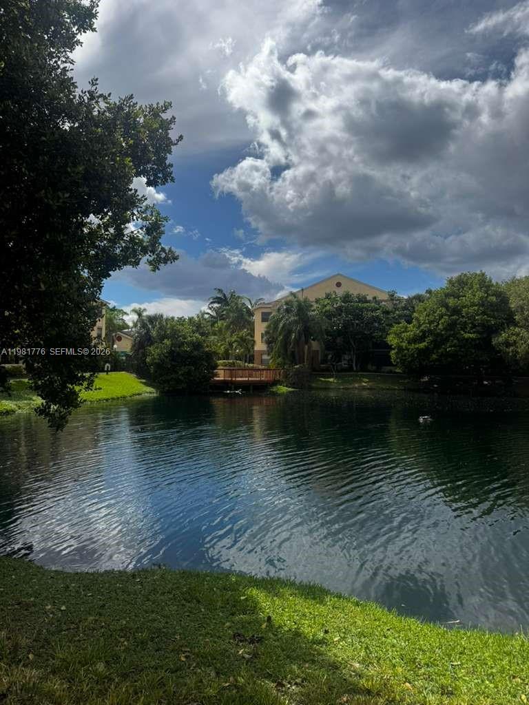 SUMMERBREEZE CONDO - Residential Lease