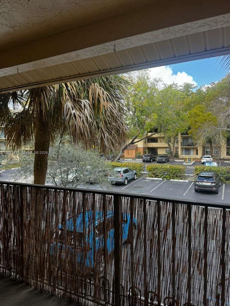 SUMMERBREEZE CONDO - Residential Lease