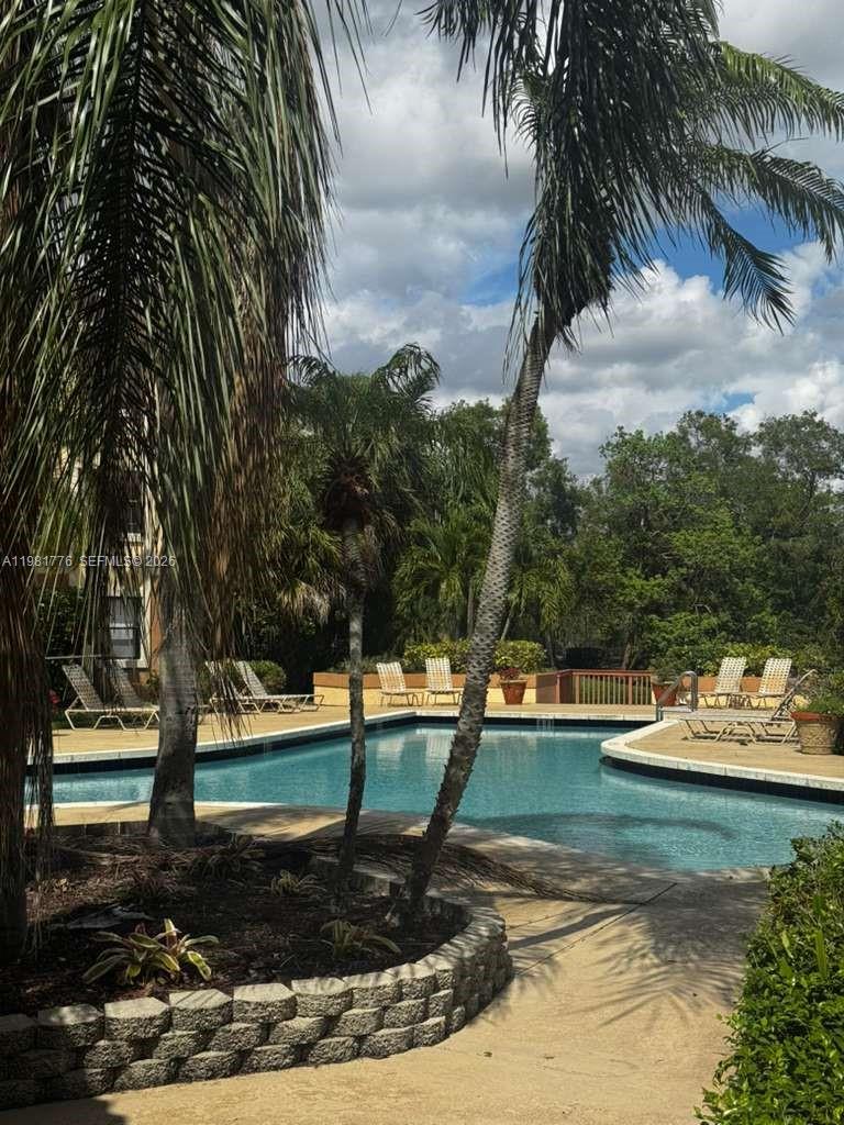 SUMMERBREEZE CONDO - Residential Lease