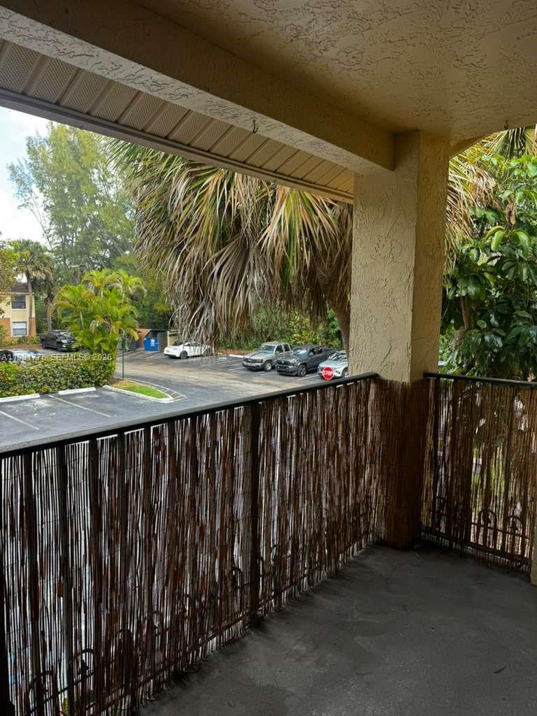 SUMMERBREEZE CONDO - Residential Lease