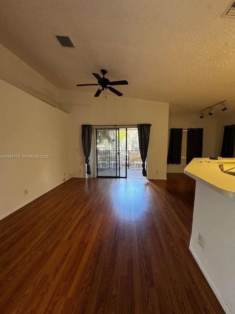 SUMMERBREEZE CONDO - Residential Lease