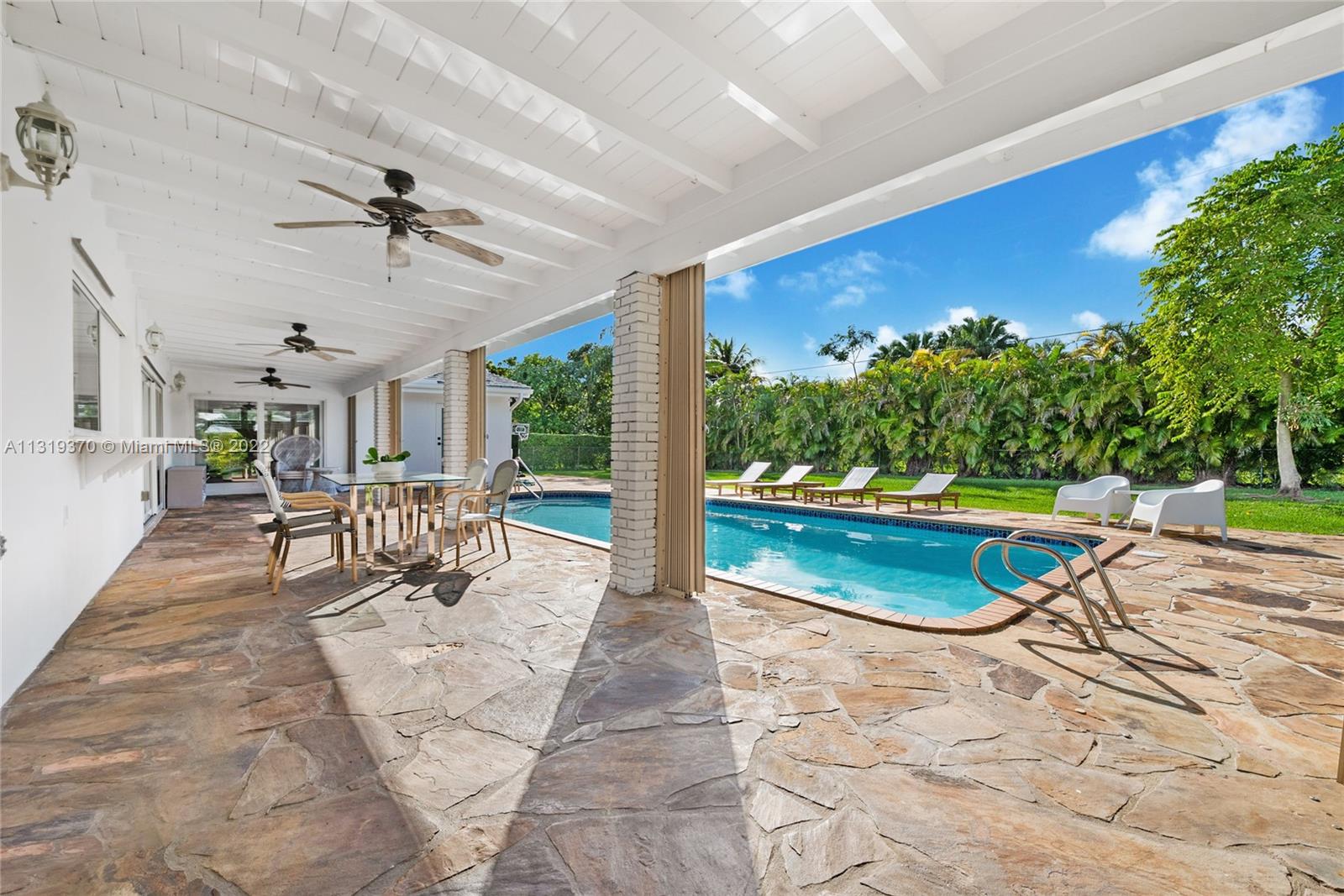 MOON GATE NO 2 - Residential