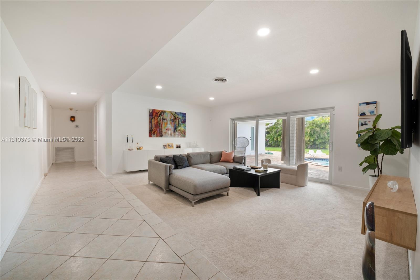 MOON GATE NO 2 - Residential