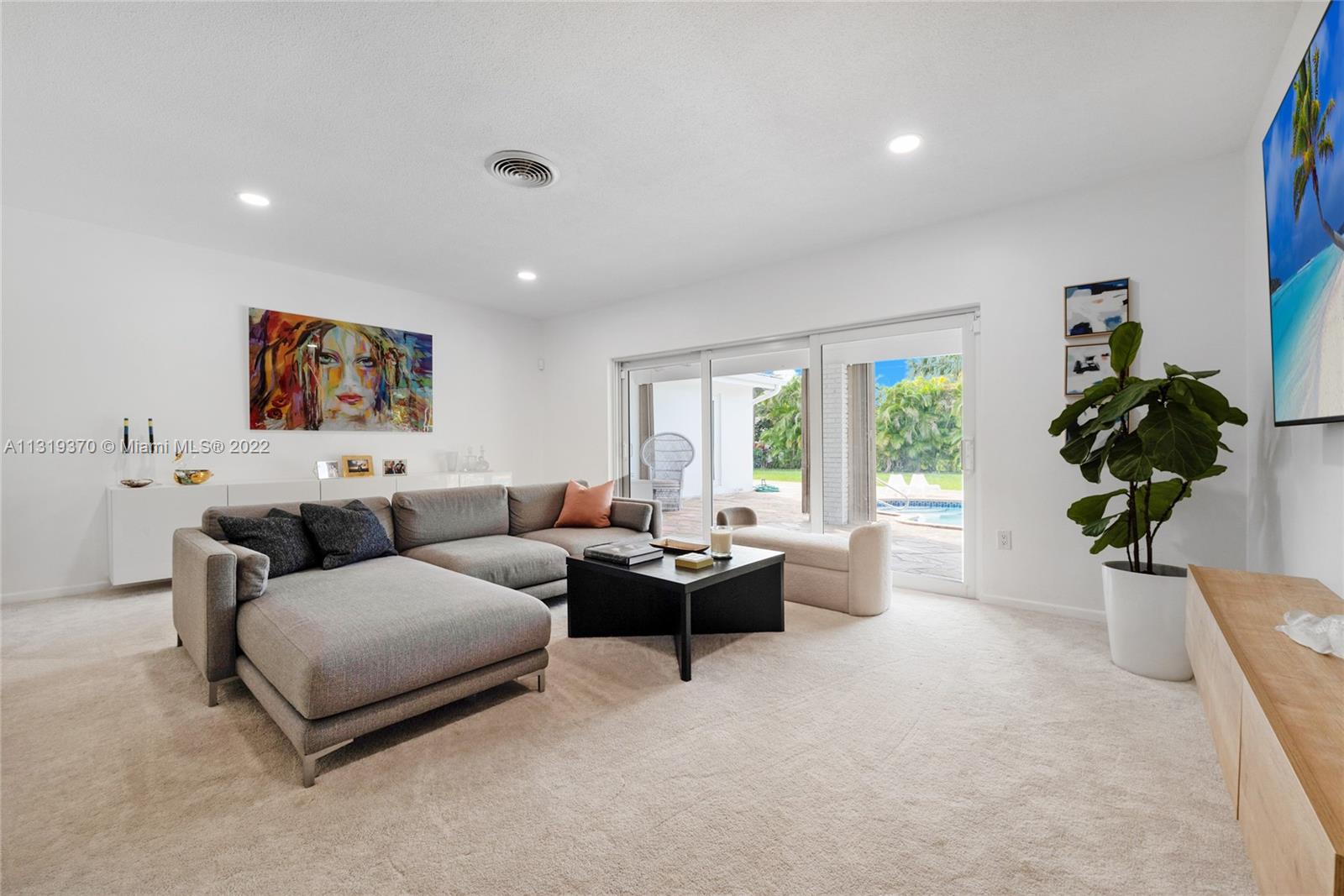 MOON GATE NO 2 - Residential