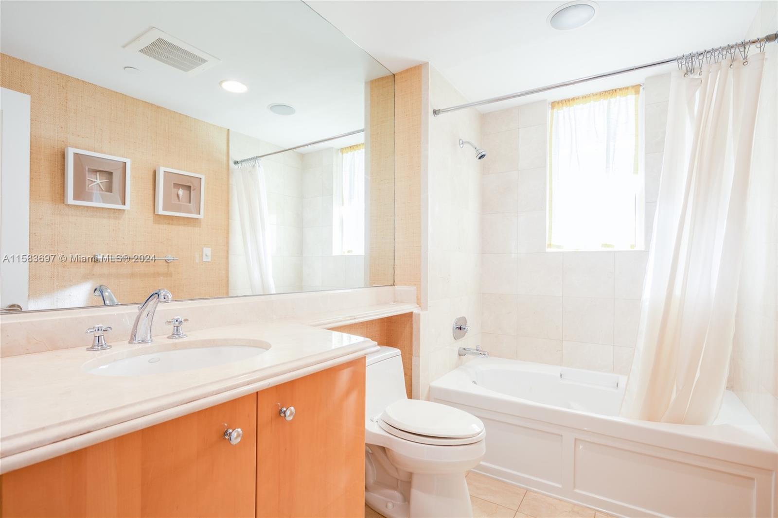 ACQUALINA OCEAN RESIDENCE - Residential