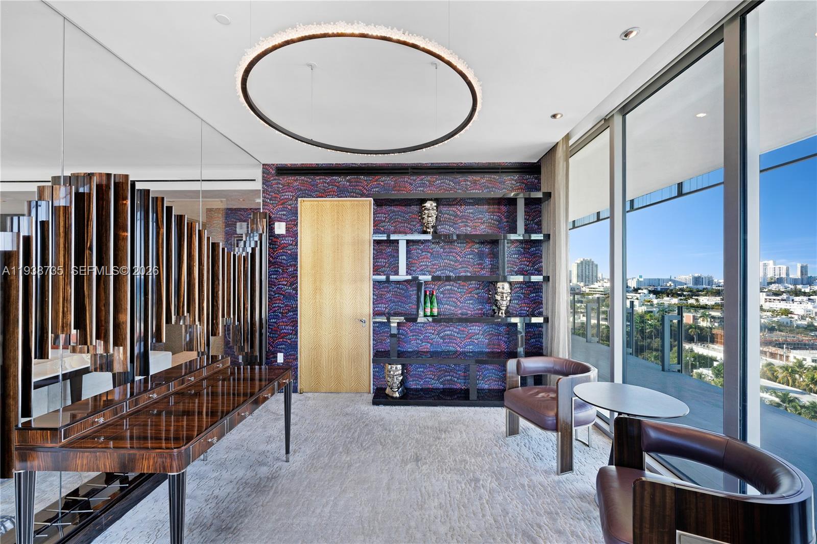 GLASS 120 CONDO - Residential