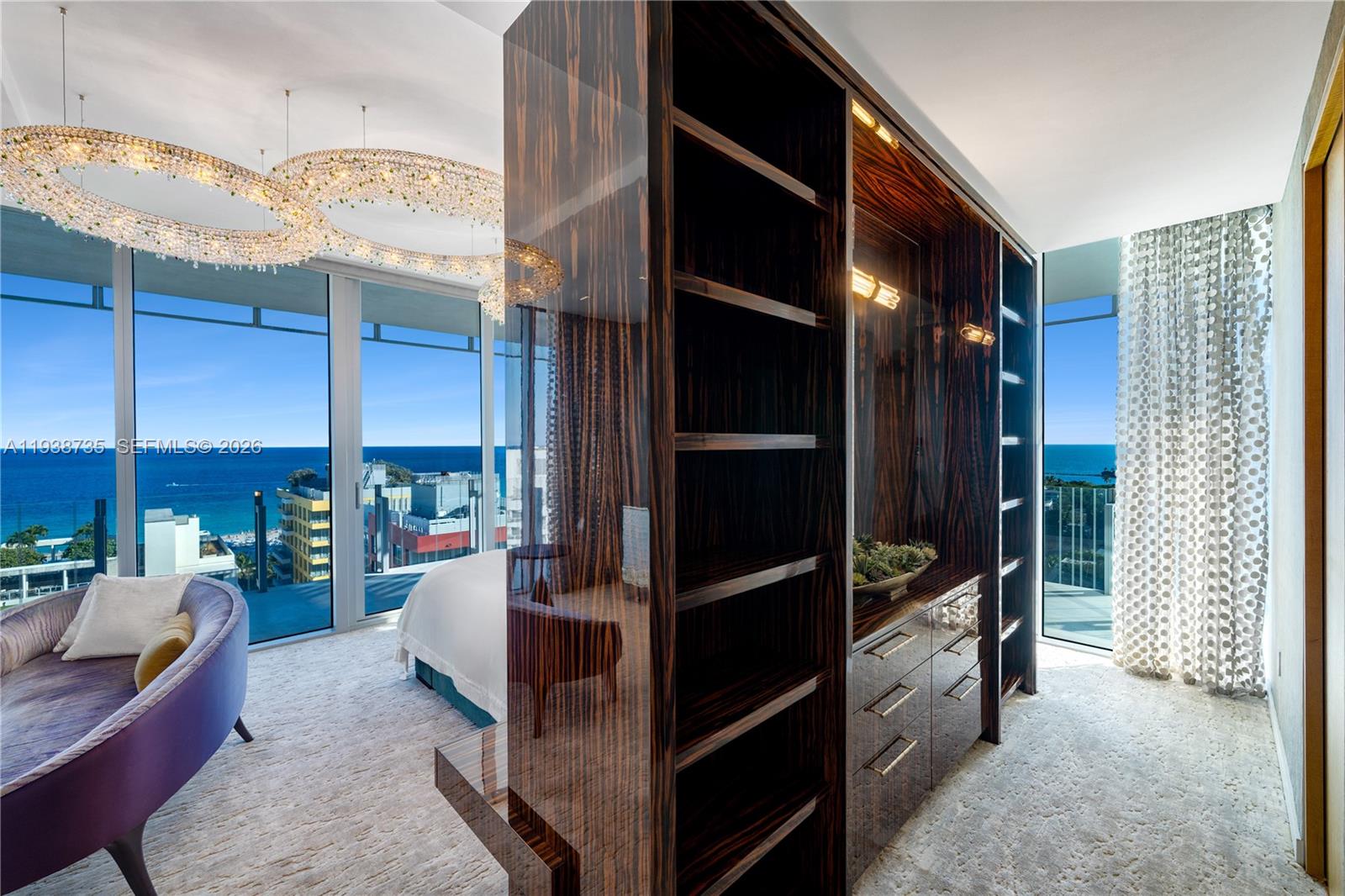 GLASS 120 CONDO - Residential