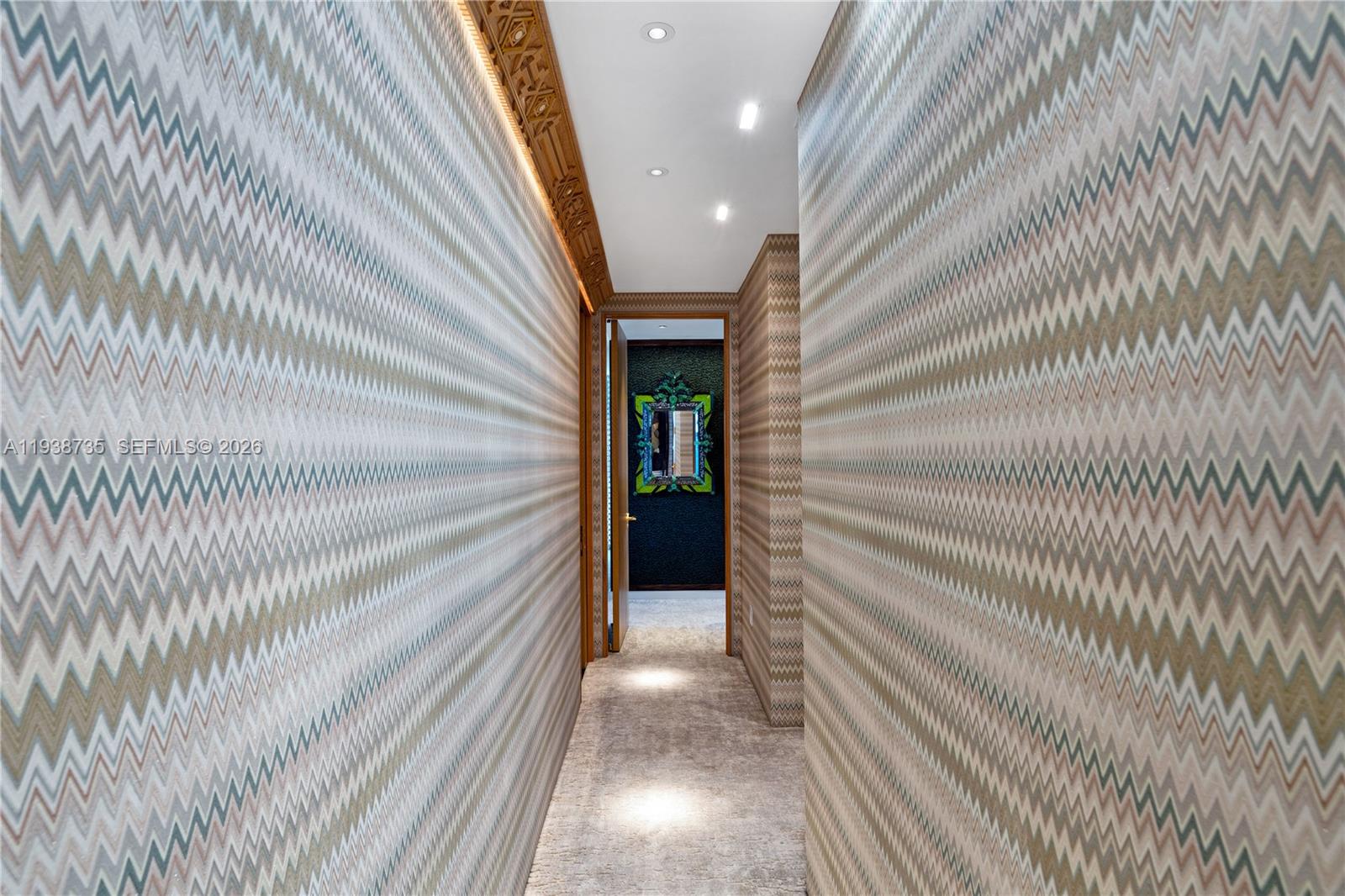 GLASS 120 CONDO - Residential