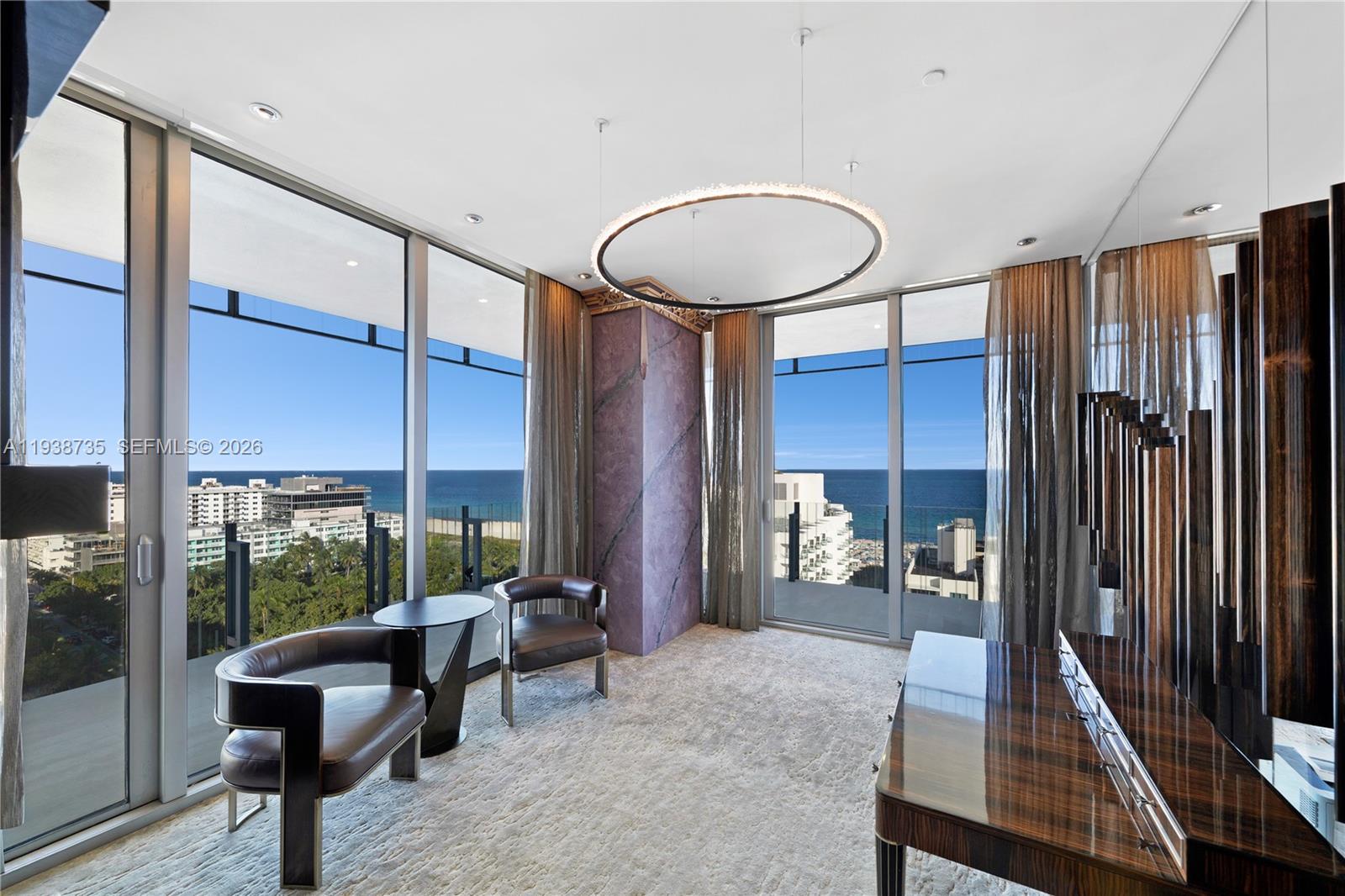 GLASS 120 CONDO - Residential