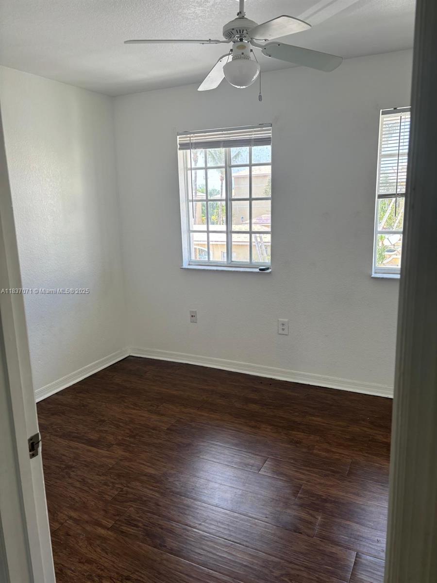 2050 NE 167th St 3-124