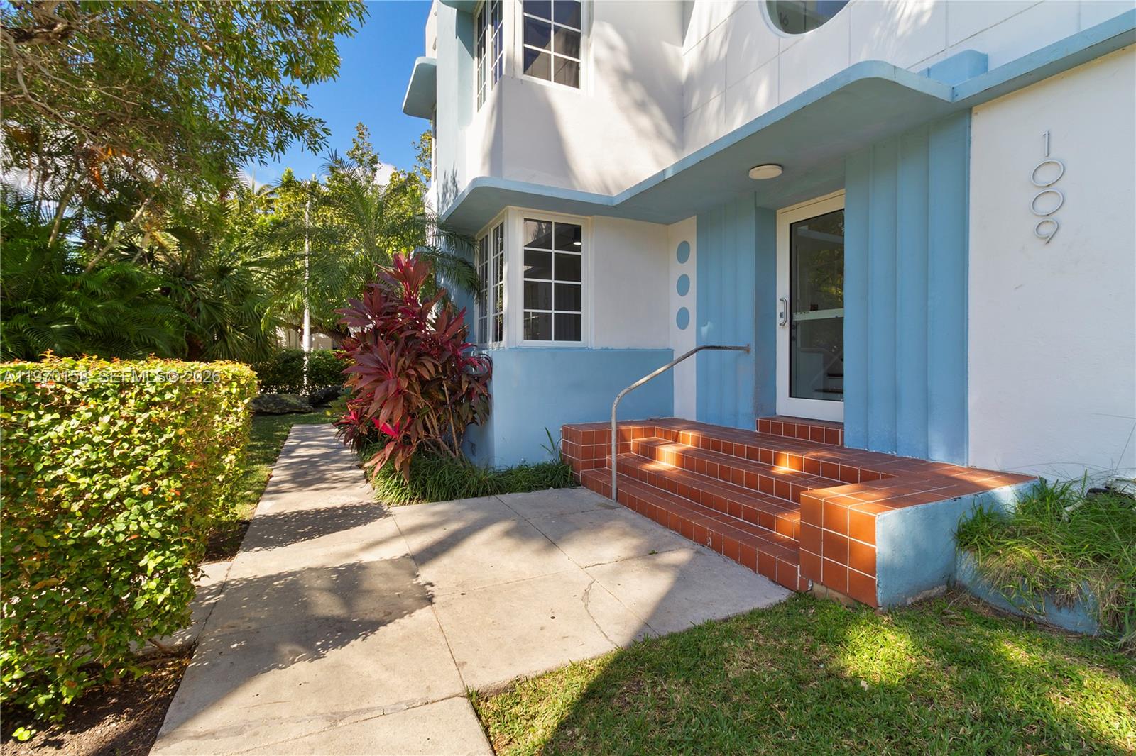 1005 MERIDIAN CONDO - Residential