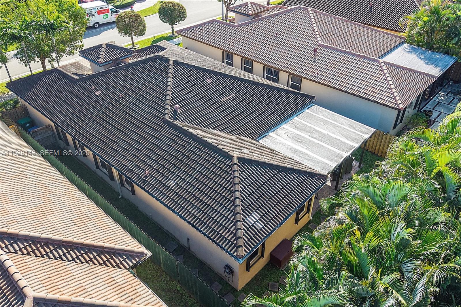 HEMINGWAY POINT - Residential