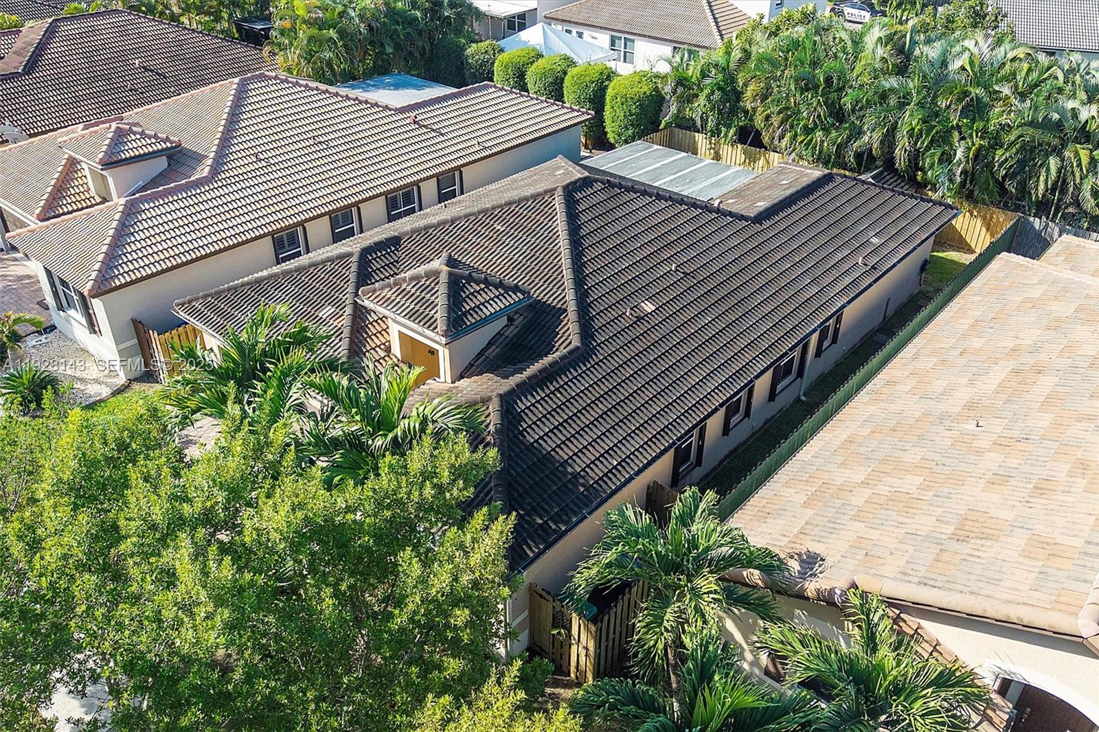 HEMINGWAY POINT - Residential