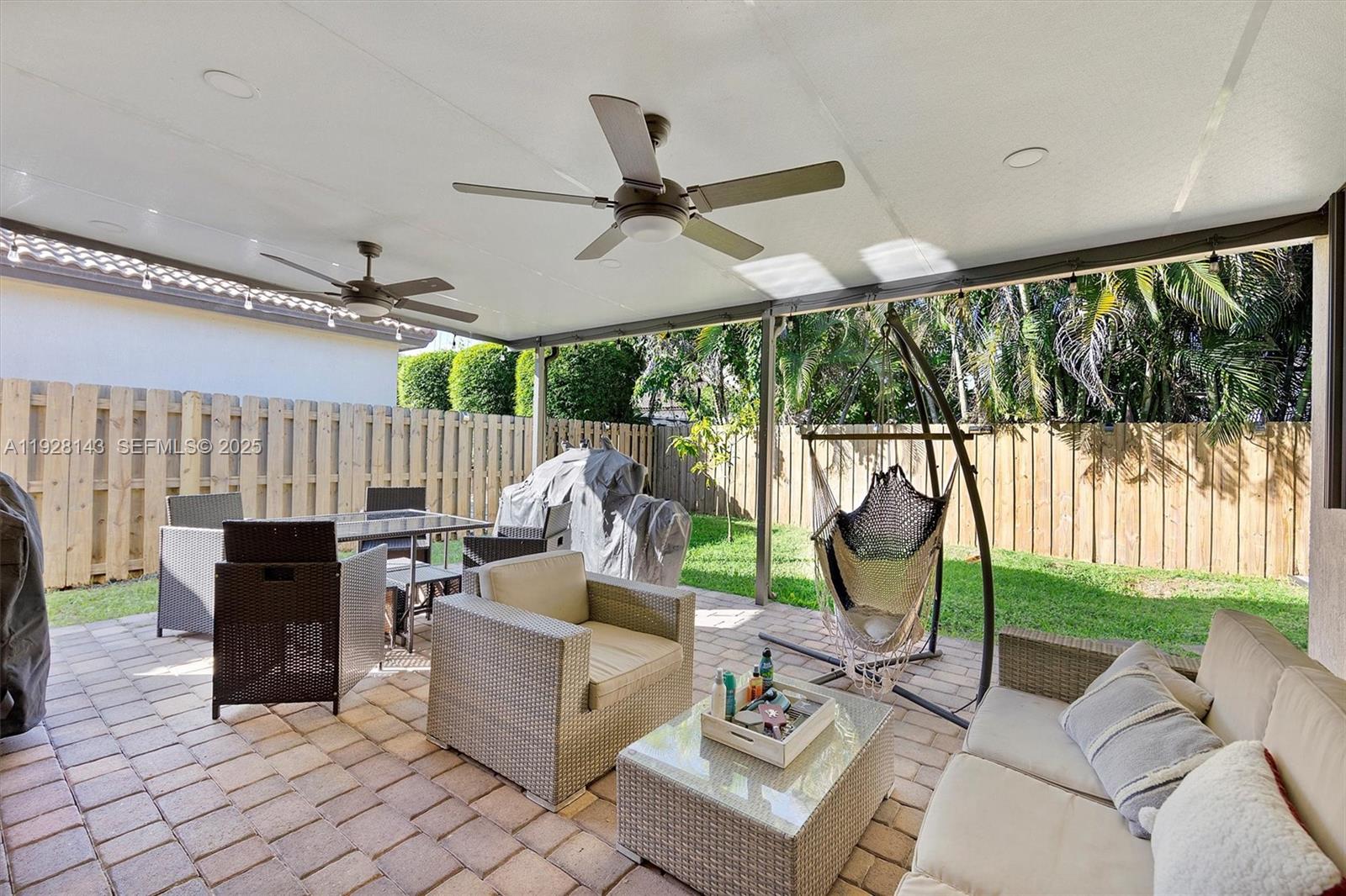 HEMINGWAY POINT - Residential