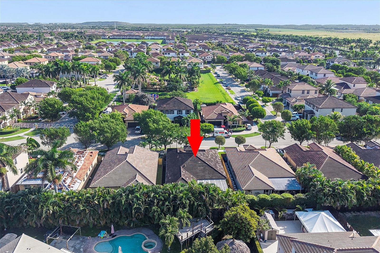 HEMINGWAY POINT - Residential