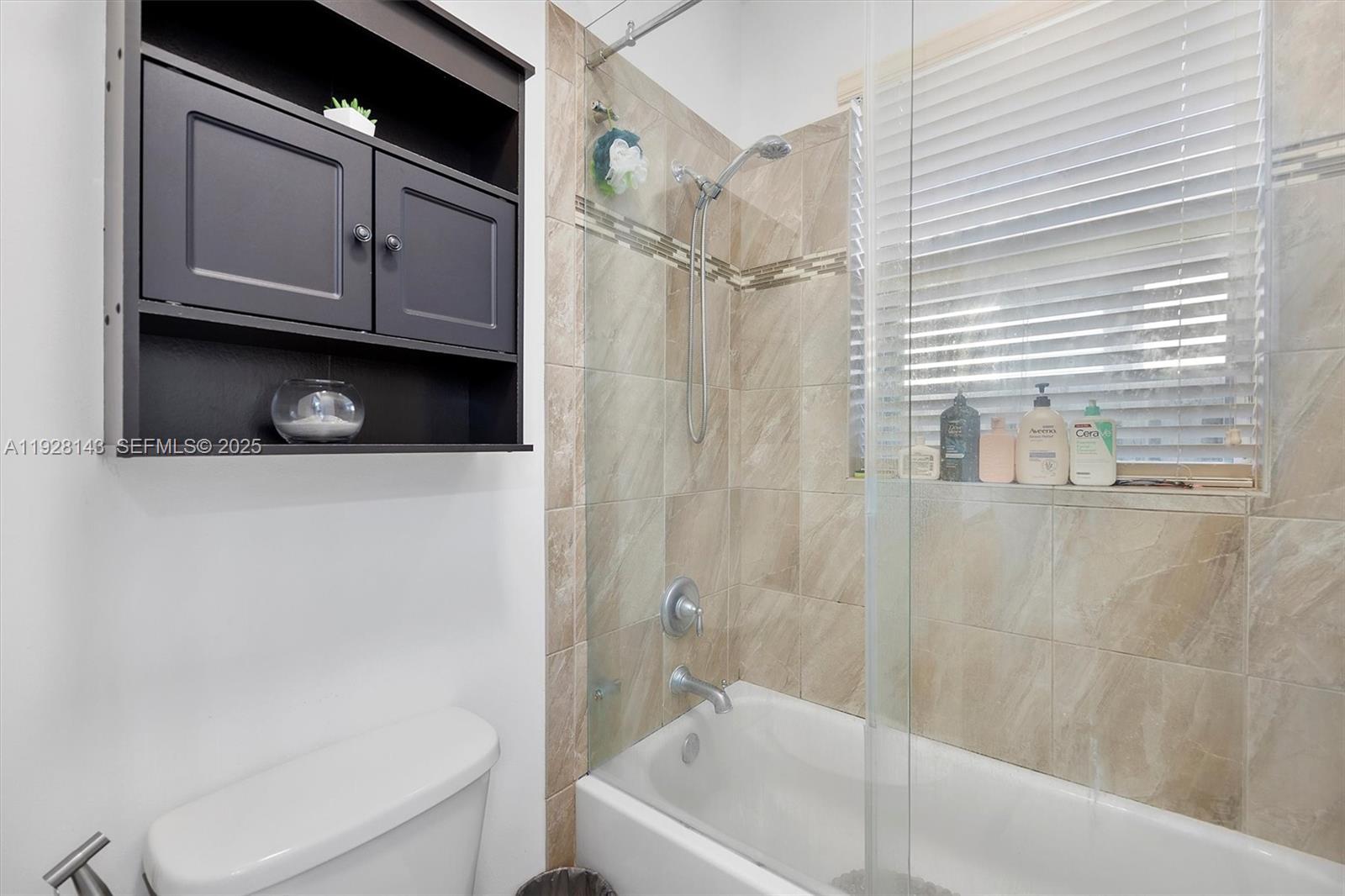 HEMINGWAY POINT - Residential