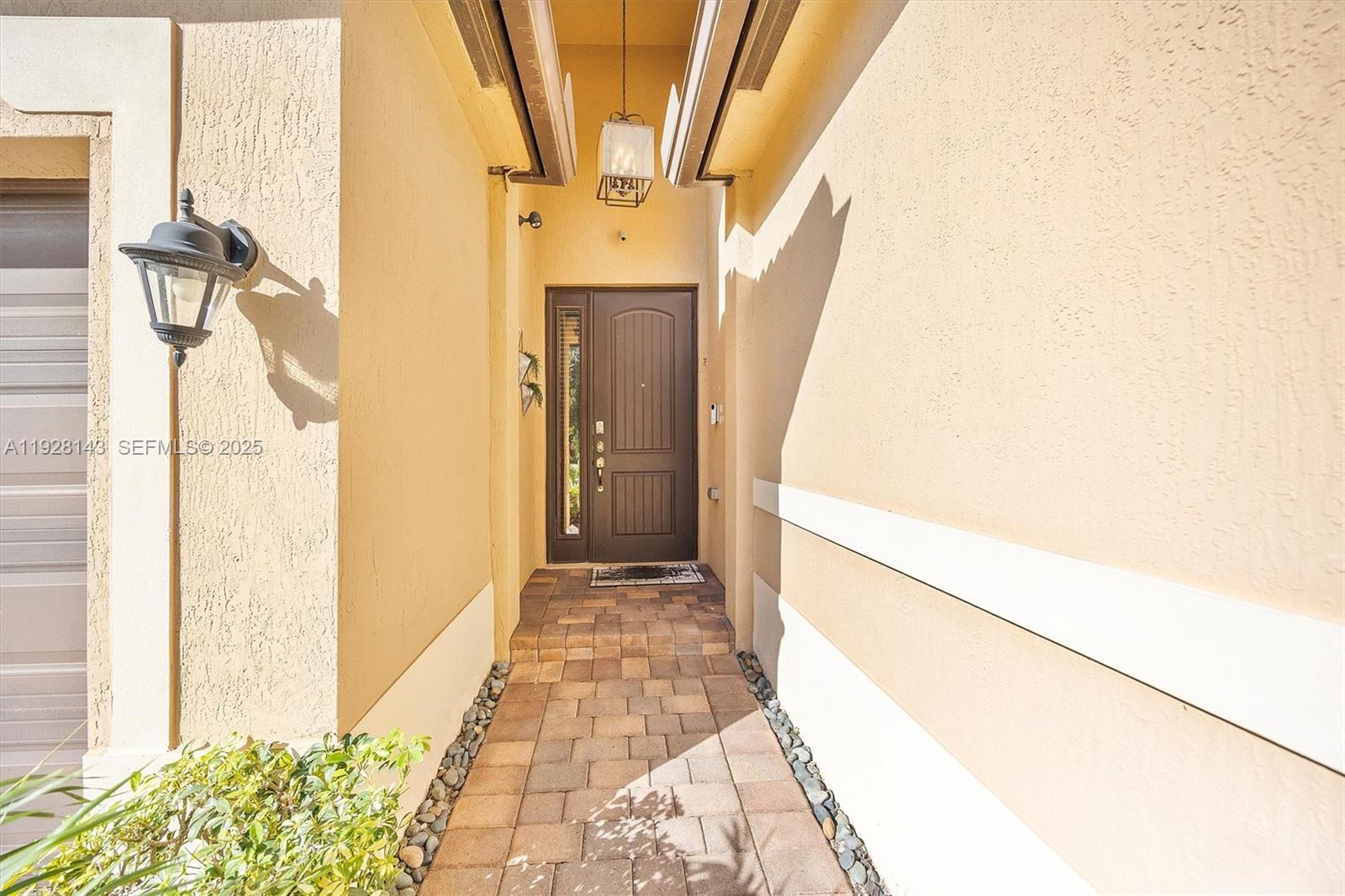 HEMINGWAY POINT - Residential