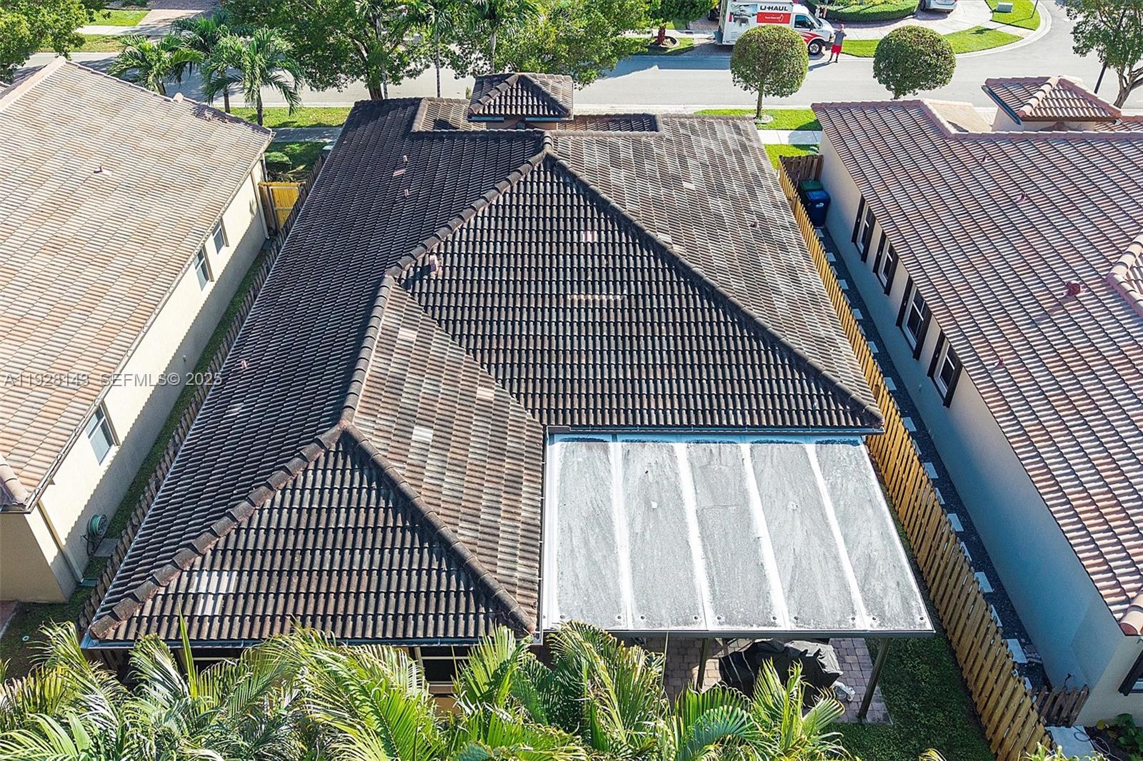 HEMINGWAY POINT - Residential