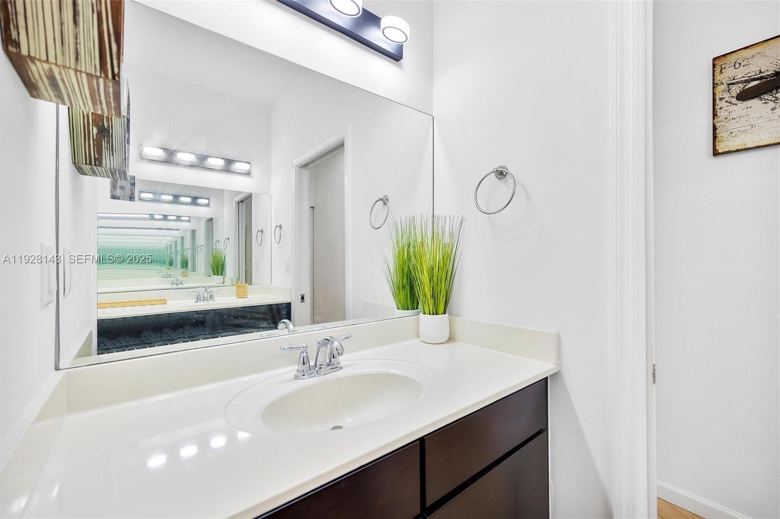 HEMINGWAY POINT - Residential